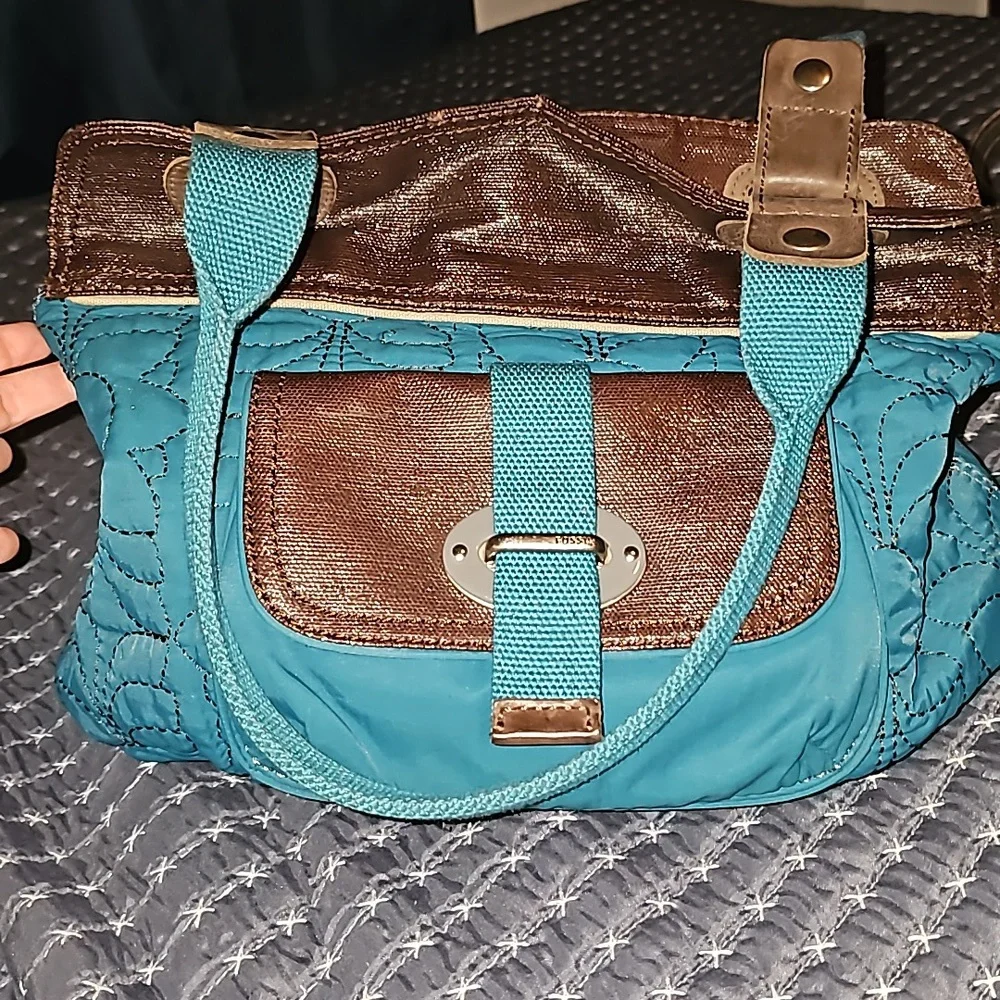 FOSSIL tote - Picture 3 of 8